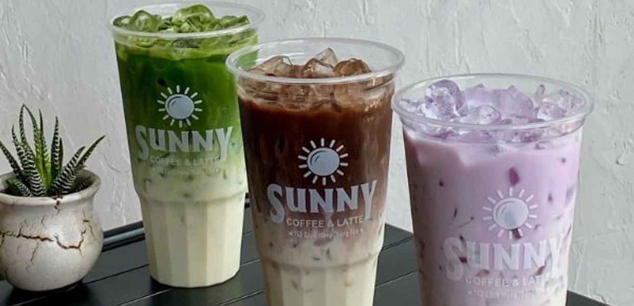 TRÀ SỮA PHA SẴN TRONG LY NHỰA KÈM TOPPING HẤP DẪN