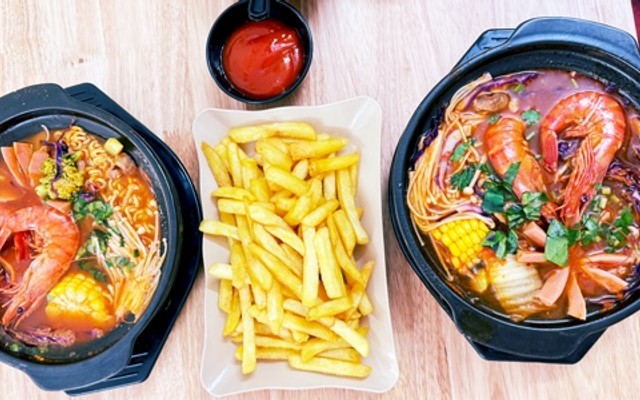 Tiệm Ăn Vặt & Mỳ Cay KOEM - Nguyên Xá