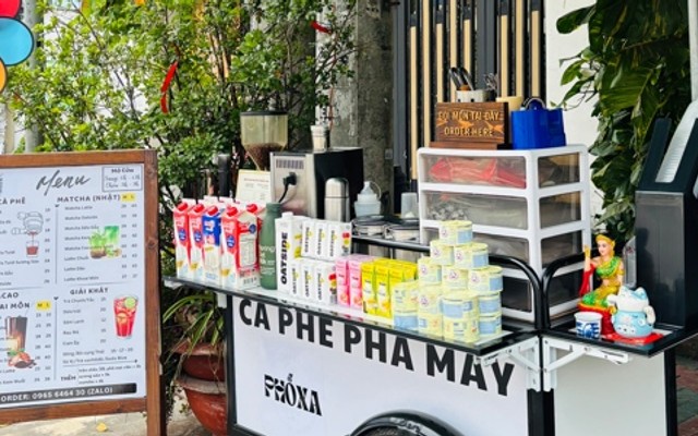 PHỐ XA - Tiệm Cà Phê Cuối Hẻm