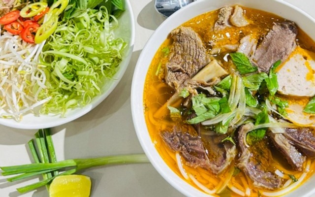 Bún Bò Hoàng - Quang Trung