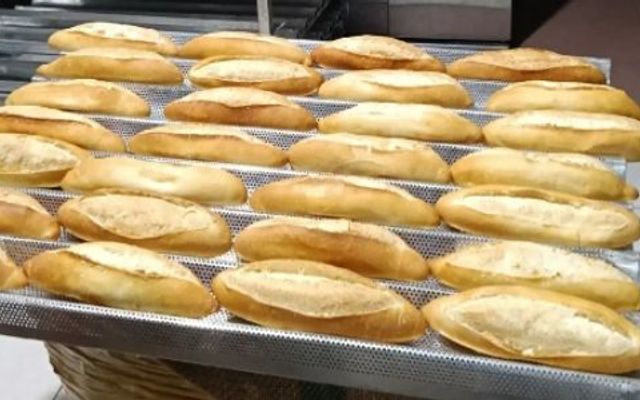 Lò Bánh Mì Vũ Phát - Thủ Khoa Huân