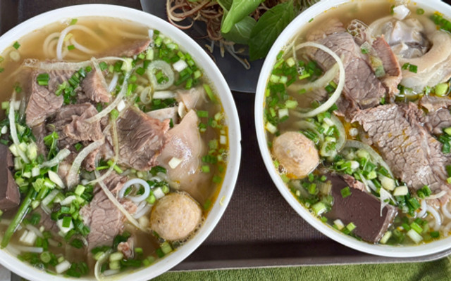 Bún Bò Huế & Bún Đậu Mẹt - Dương Khuê