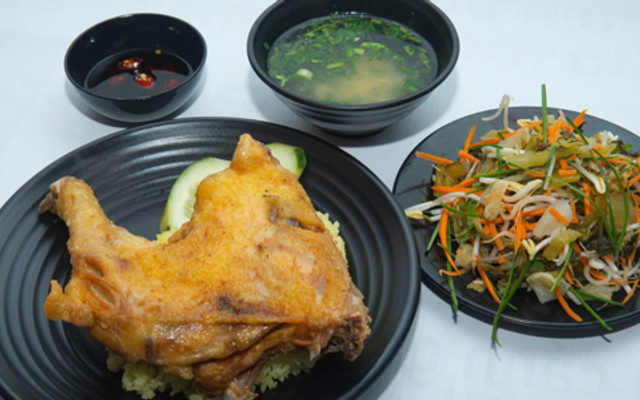 Cơm Gà Dung 52 - Trần Hưng Đạo