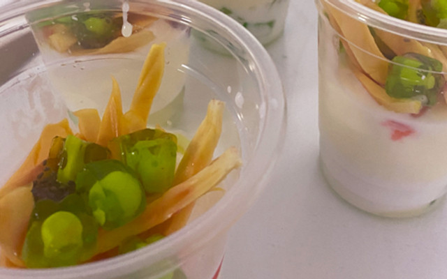 Quán Cô Xuân - Kem Bơ- Chè Sầu & Đồ Ăn Vặt - Định Công Hạ