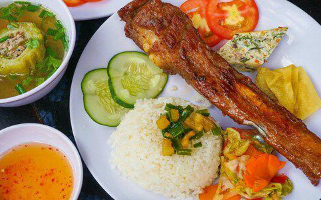 Cơm Sườn Tốc Độ - Trần Xuân Soạn