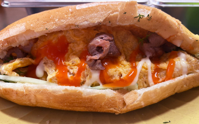 Bánh Mì Thịt Xiên Nướng - 18 Lương Khánh Thiện
