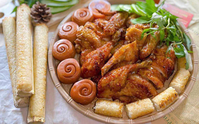 GÀ NƯỚNG CƠM LAM HAI ANH EM