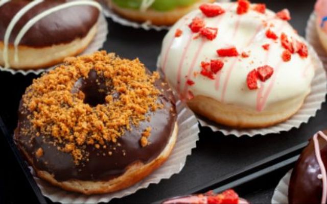 Happy Donut & Bánh Kem Ít Ngọt