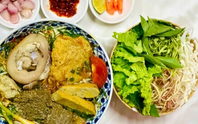 Bún Thịt Nướng, Điểm Tâm Sáng & Cà Phê - Tân Hưng Thuận