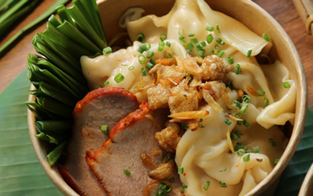 Sủi Cảo Trộn Thập Cẩm & Mì Trộn Quốc Dân By Umee