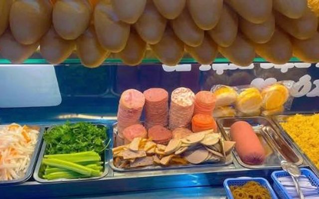 Bánh Mì Sài Gòn - 89 Xuân Đỉnh