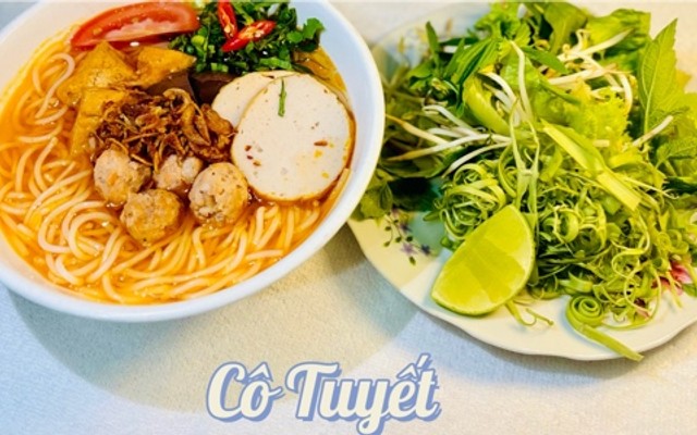 Cô Tuyết - Bún Riêu Cua, Bánh Đa Cua & Gỏi Cuốn - Nguyễn Bá Học