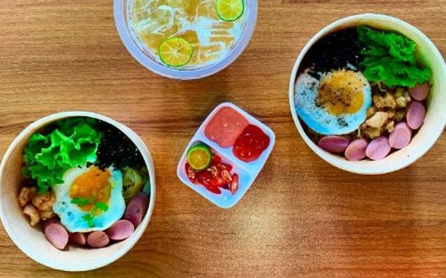 Cơm Gà Sốt Chua Ngọt, Burger & Trà Sữa - Cá Heo Xanh - Lê Trọng Tấn 