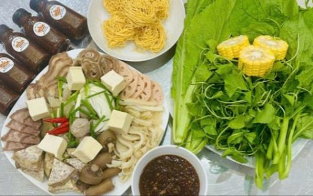 Lẩu Bò Sa Tế Út Chanh - Đoàn Văn Bơ