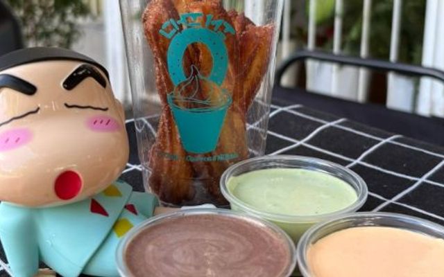 Trà Sữa Và Bánh Churros - Chimi - 22 Trương Quang Giao