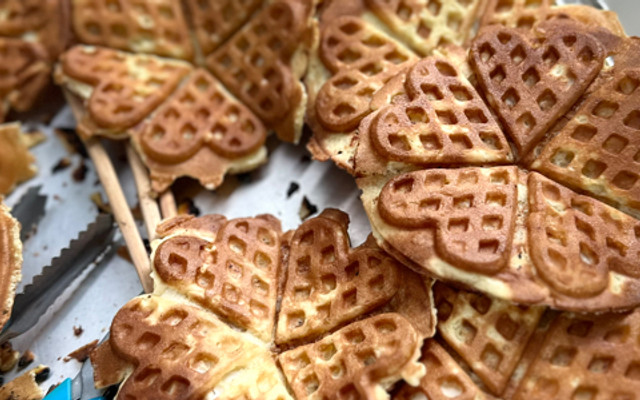 Ăn Là Ghiền - Cách Mạng