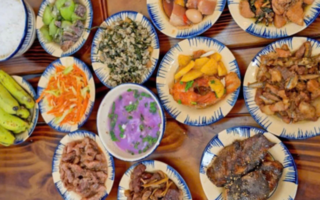 Nhà Quê - Cơm Phần - 68 Cách Mạng Tháng Tám