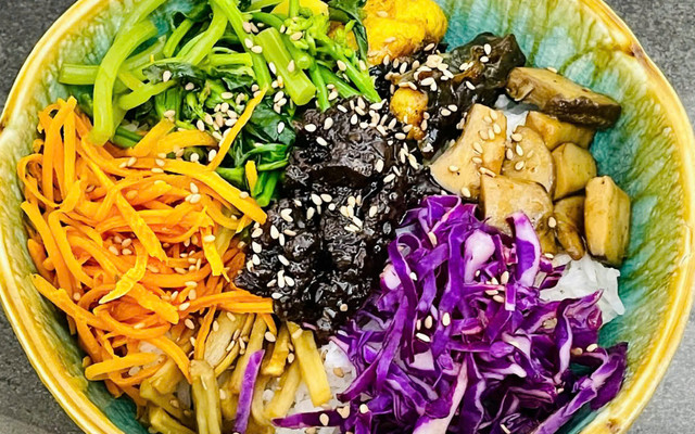 Quán Chay Tiệm Chay Lá - Bún Riêu Chay, Bánh Xèo Chay & Cơm Chay Văn Phòng - Vương Thừa Vũ