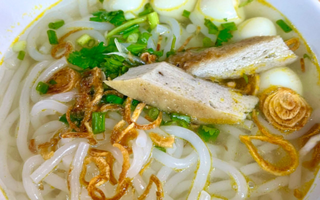 HAI THƯƠNG - BÁNH CANH CHẢ CÁ