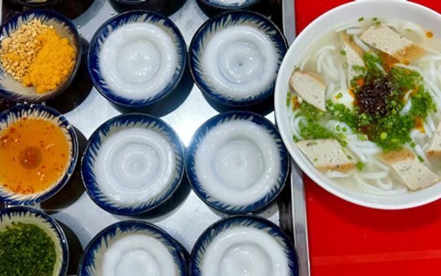 Hoài Nhơn Quán - Bánh Canh Chả Tôm, Bánh Bèo Tam Quan