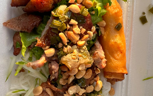 Bánh Hỏi, Heo Quay & Bún Thịt Nướng - 124 Nguyễn Văn Lượng