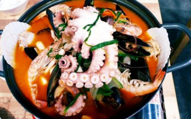 황금성 - Mỳ Cay & Mỳ Tương Đen Hàn Quốc