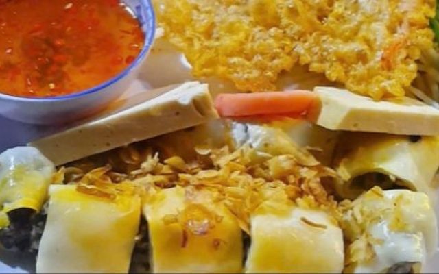 Tôm Tôm Bánh Cuốn Nóng - Đường Âu Cơ