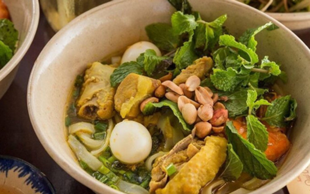 Bếp Bà Sáu - Mì Quảng & Bò Kho