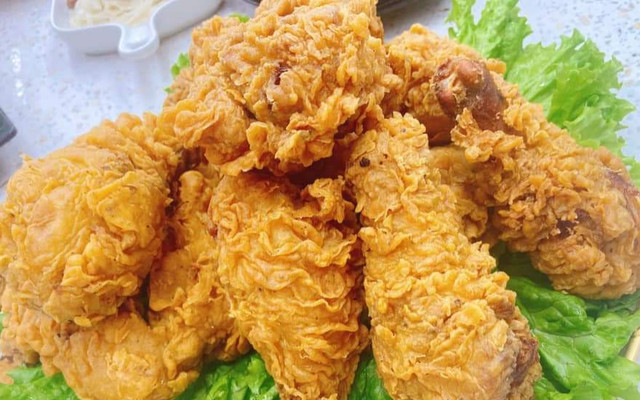 Gấu Trúc - Ăn Vặt, Gà Rán & Trà Sữa - Đường Cách Mạng