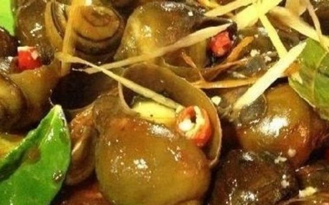 Quán Cô Năm Bò Hít - 11 Trần Quang Diệu