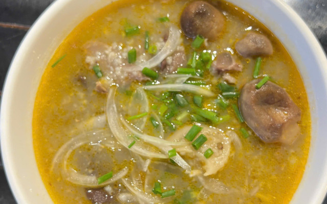 Ry Quán - Cháo Bò, Gỏi Bò CHÂU ĐỐC & Vịt Lộn Um Bầu - Hoàng Sa