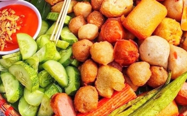 Ăn Vặt Huyền - Cá Viên Chiên & Bánh Tráng