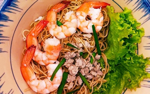 Hủ Tiếu Mì Hòa Phát - 728 Trần Hưng Đạo