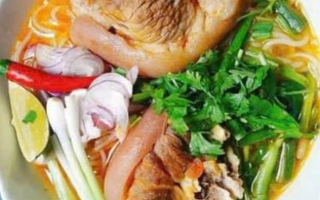 Bún Bò Huế Sông Hương - Phan Văn Hớn