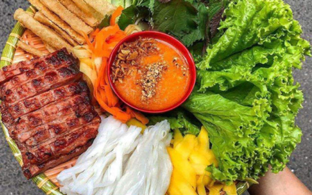 Duyên Hải - Bánh Tráng Cuốn Thịt Heo 92 - Kim Giang