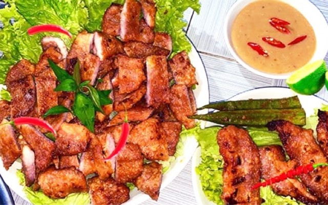 Vú Heo Nướng - Hẻm Ni Sư Huỳnh Liên