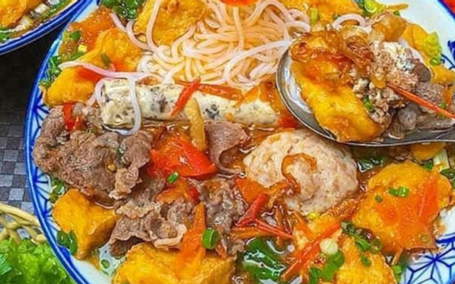 Lẩu Nướng 23 Zô - Phở Tứ Hải, Cơm Văn Phòng & Cơm Gà - Triều Khúc