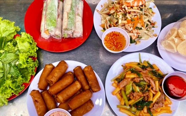 Thảo Hoàng Phúc - Nui Xào Bò