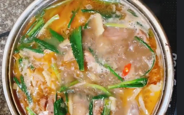 Vịt Cỏ Vân Đình Lân Phát - Gỏi, Nướng & Lẩu - Đường Số 5
