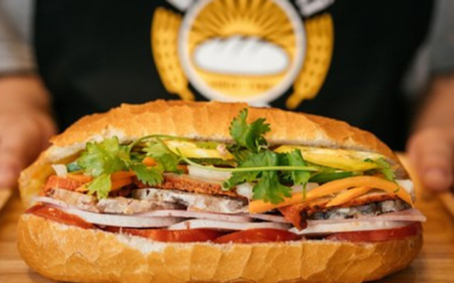 Bánh Mì Sài Gòn Anh Tú - Bánh Mì, Coffe & Trà Chanh - Cổng Chợ Mỹ Đình