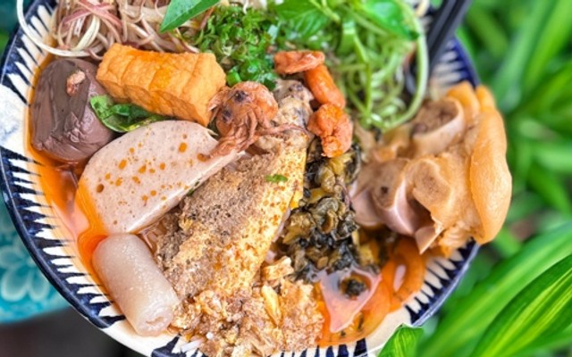 Bún Cá & Bún Riêu Phương Ú