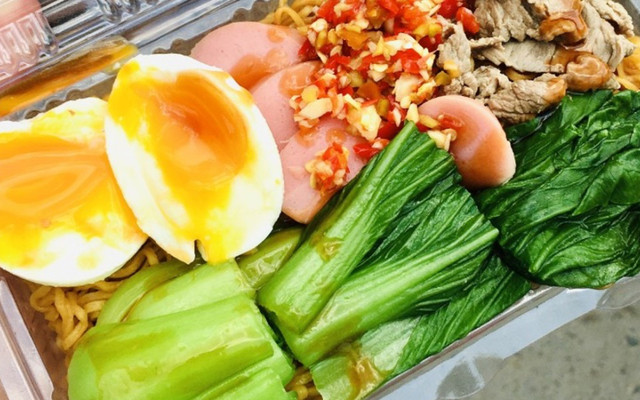 BUT - Mì Trộn & Trái Cây Tươi