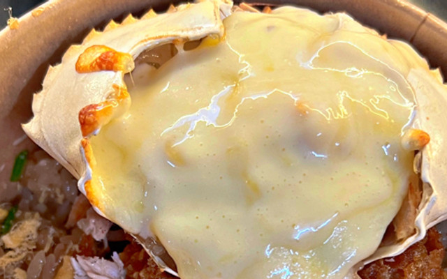 Tiệm Bánh Mì Cam & Xôi Cua - Thi Sách