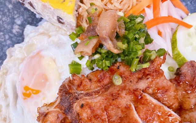 Cơm Tấm Anh 122 - 122 Hà Thị Đát