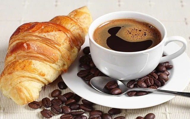 Alex Coffee Croissant Sandwich - Lương Định Của