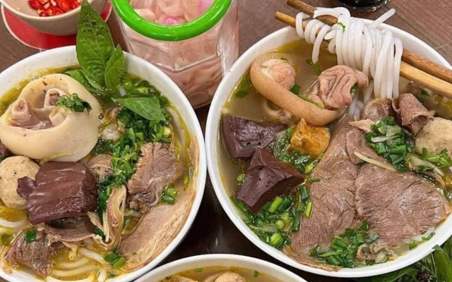 Bánh Canh & Bánh Hỏi - 244 Thôi Hữu