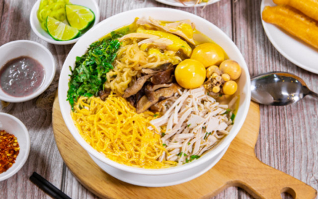 Bún Thang Cậu Ba - Phở Gà, Miến Gà & Bún Mọc - Trần Hưng Đạo