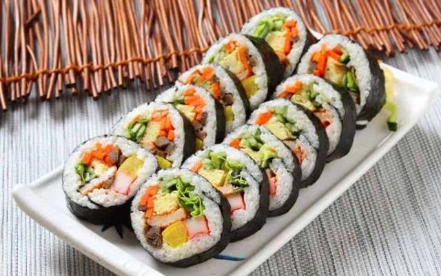 Cơm Trộn Hàn Quốc, Bánh Gạo Tobokki Hàn Quốc & Chân Gà Rút Xương Sốt Thái - Trâm's Kitchen