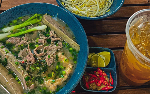 Tiệm Ăn Bà Quàng - Bún Nước & Mì Trộn Muối Ớt