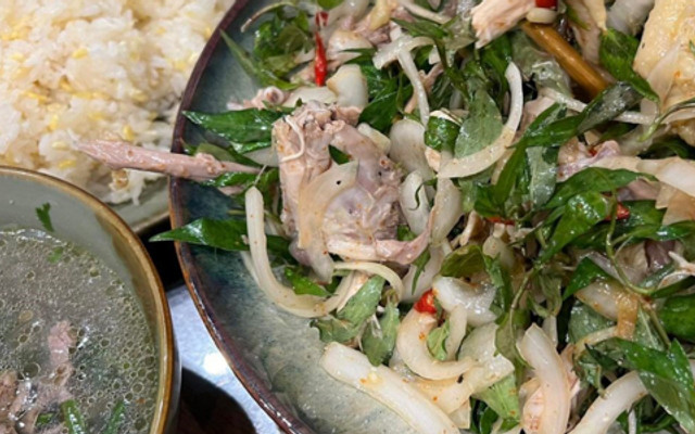 Quán Tý Xôi Gà - 1 Dương Văn An